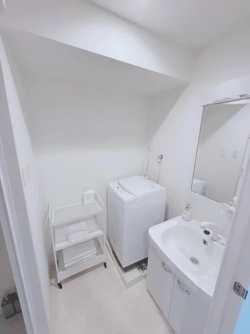 Osaka Central Apartment 401